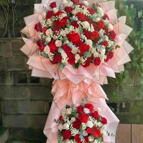 Lẵng hoa cẩm chướng đỏ trắng khai trương Đà Nẵng