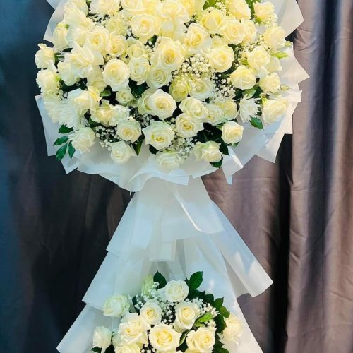 Bó hoa chia buồn trắng Đà Nẵng