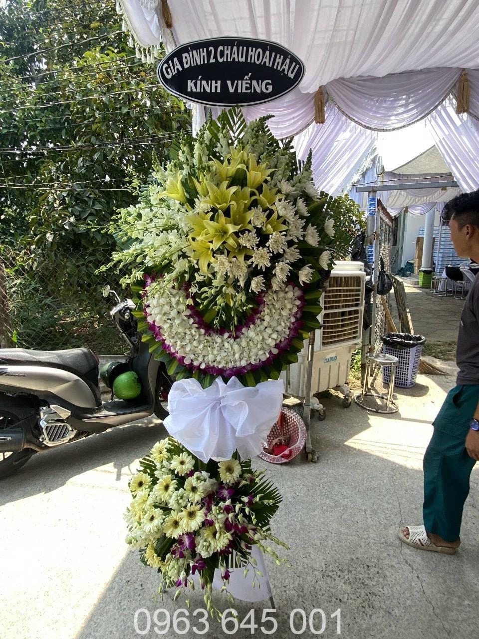 Giao hoa chia buồn, vòng hoa viếng đám tang tại Đà Nẵng