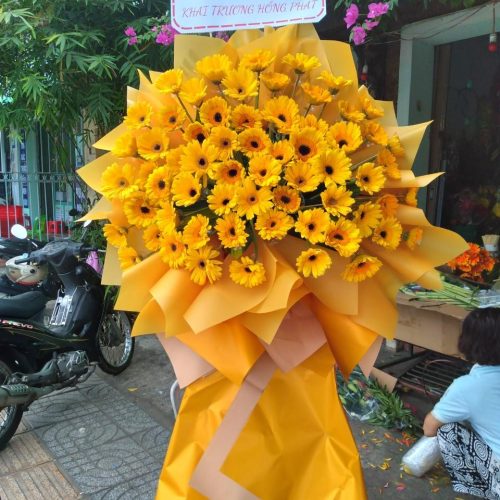 Lẵng hoa gerbera vàng khai trương Đà Nẵng