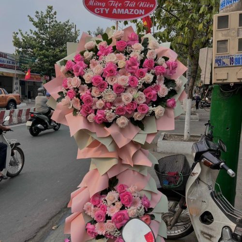Lẵng hoa hồng phấn kem khai trương Đà Nẵng