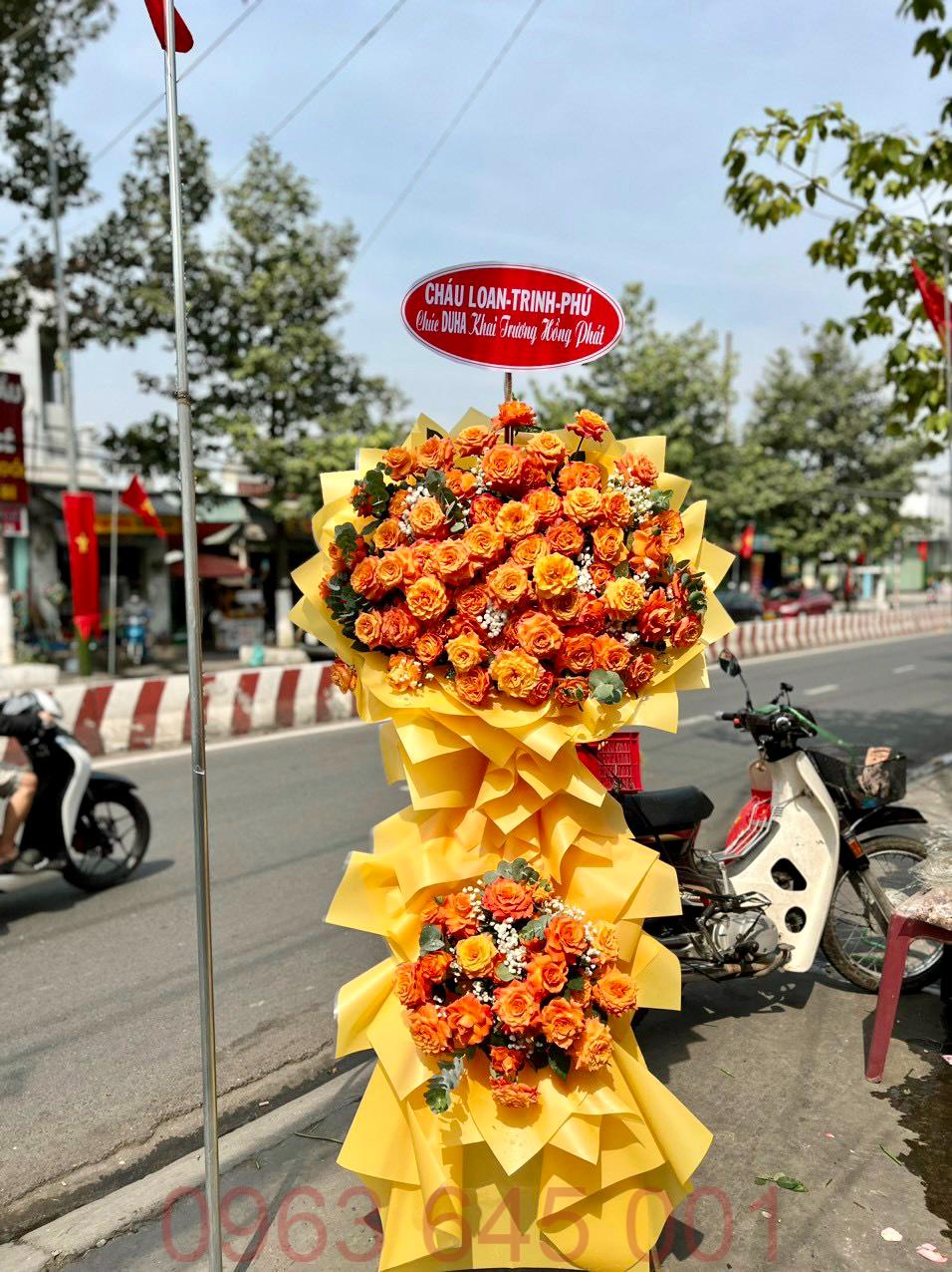 Dịch vụ giao hoa chúc mừng khai trương